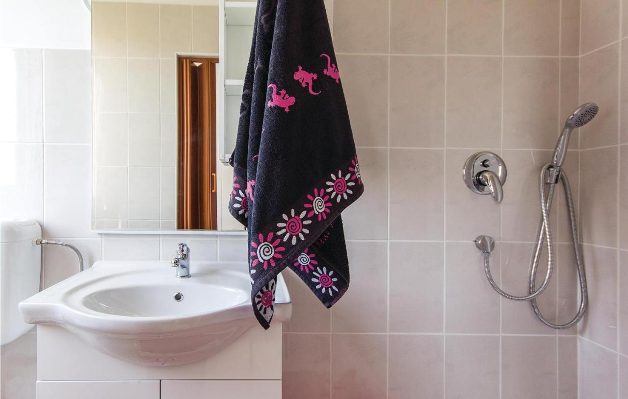 Cozy Apartment In Medulin With Kitchen Zewnętrze zdjęcie