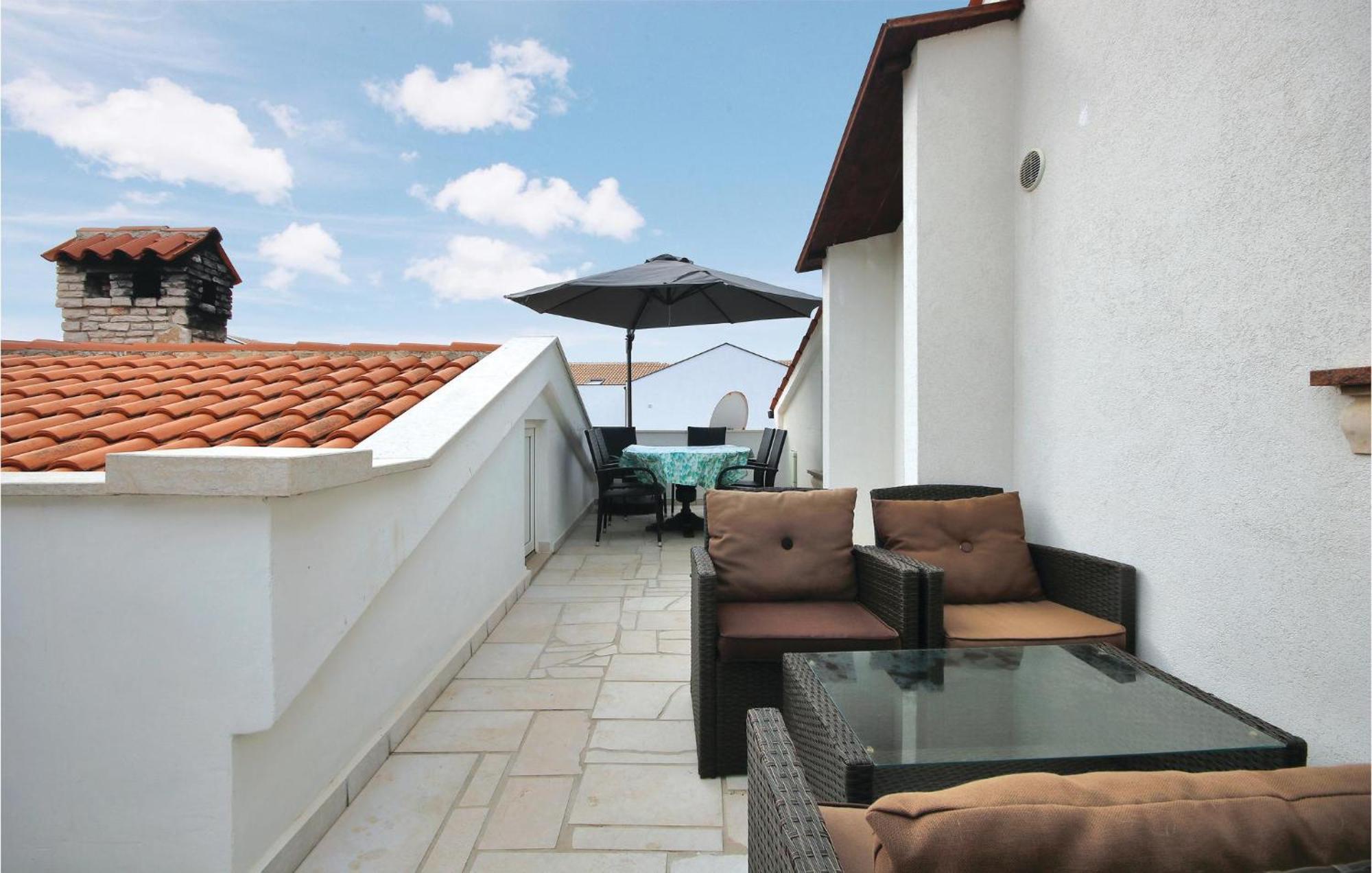 Cozy Apartment In Medulin With Kitchen Zewnętrze zdjęcie