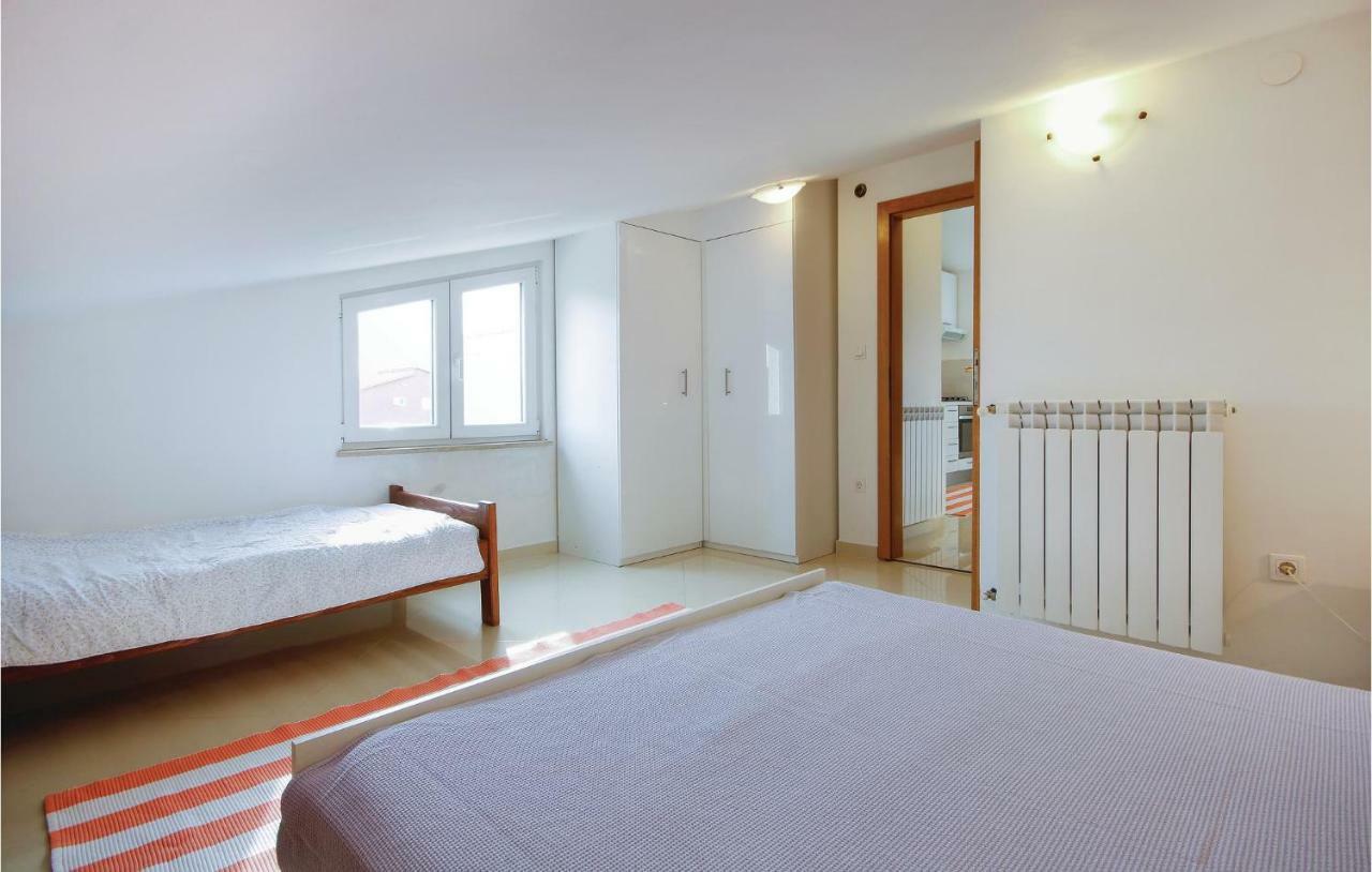 Cozy Apartment In Medulin With Kitchen Zewnętrze zdjęcie